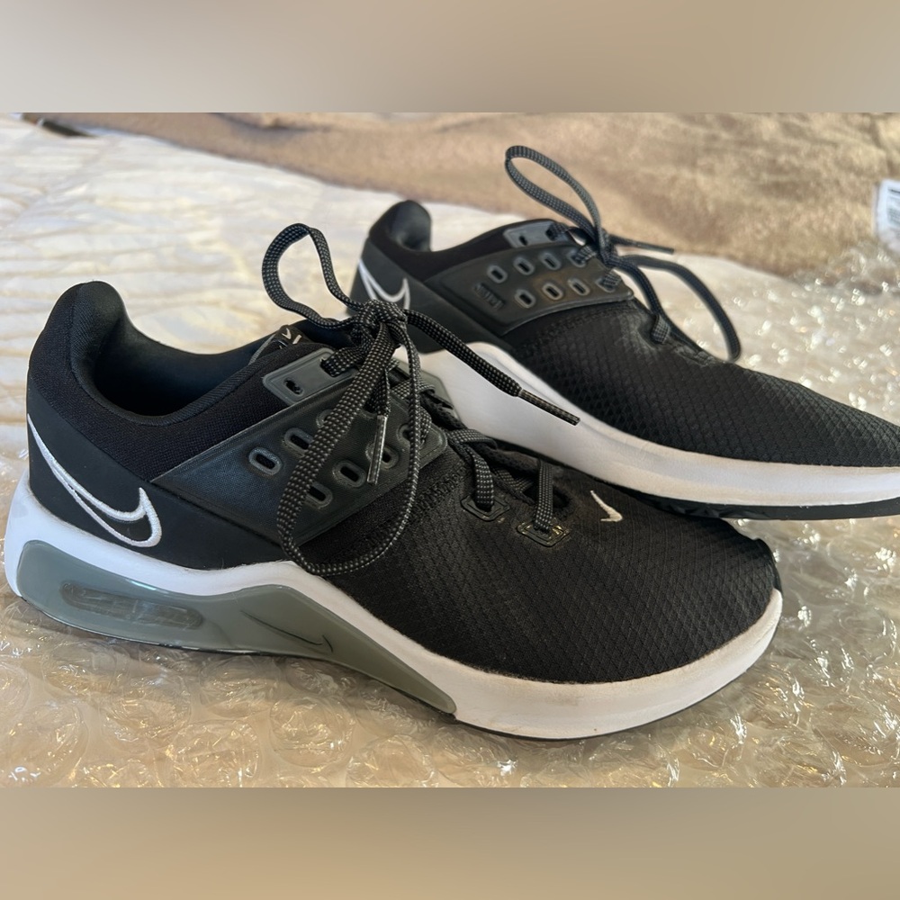 Nike Women's AirMax Black Textile & White Sole